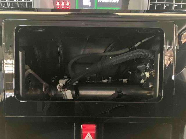 トールカスタムG(車内 消臭・抗菌 処理済) 衝突被害軽減システム 4WD 両側パワースライドドア バックカメラ アルミホイール キーフリーシステム(新潟県)の中古車