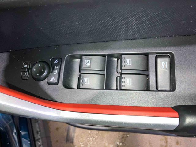 ロッキーＸ（車内　消臭・抗菌　処理済）　衝突被害軽減システム　４ＷＤ　ナビ　バックカメラ　アダプティブクルーズコントロール　アルミホイール　キーフリーシステム（新潟県）の中古車