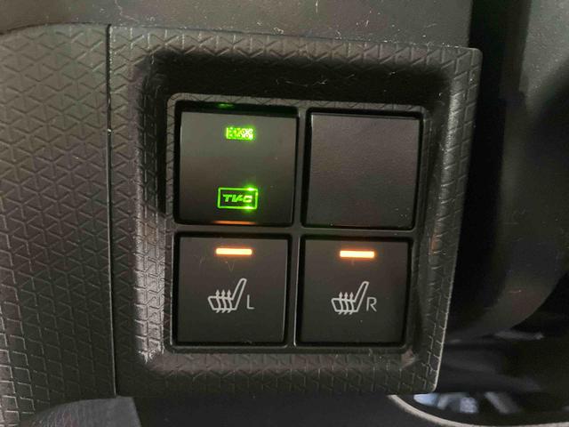 タントＸ（車内　消臭・抗菌　処理済）　衝突被害軽減システム　４ＷＤ　両側パワースライドドア　ナビ　バックカメラ　キーフリーシステム（新潟県）の中古車