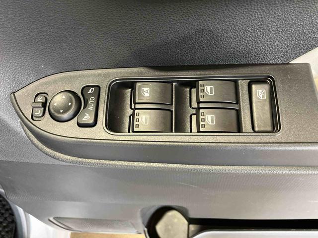 タントＸ（車内　消臭・抗菌　処理済）　衝突被害軽減システム　４ＷＤ　両側パワースライドドア　ナビ　バックカメラ　キーフリーシステム（新潟県）の中古車