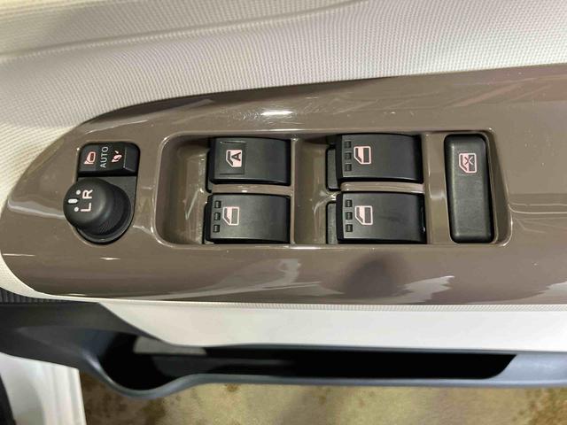 ムーヴキャンバスＧメイクアップＶＳ　ＳＡIII（車内　消臭・抗菌　処理済）　衝突被害軽減システム　両側パワースライドドア　ナビ　パノラマモニター　キーフリーシステム（新潟県）の中古車