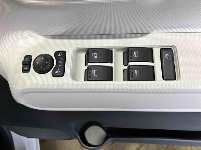 ムーヴキャンバスストライプスＸ（車内　消臭・抗菌　処理済）　衝突被害軽減システム　両側パワースライドドア　ナビ　キーフリーシステム（新潟県）の中古車