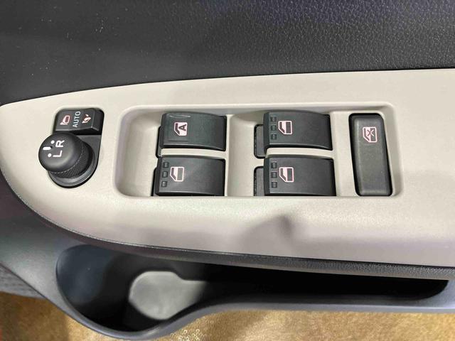 ブーンシルク　Ｇパッケージ　ＳＡII（車内　消臭・抗菌　処理済）　衝突被害軽減システム　４ＷＤ　ナビ　バックカメラ　アルミホイール　キーフリーシステム（新潟県）の中古車