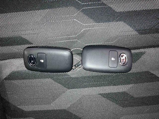 タフトＧ　ダーククロムベンチャー（車内　消臭・抗菌　処理済）　衝突被害軽減システム　４ＷＤ　バックカメラ　アルミホイール　キーフリーシステム（新潟県）の中古車