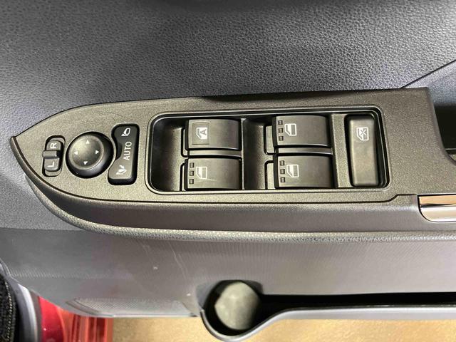 タントカスタムＸ（車内　消臭・抗菌　処理済）　衝突被害軽減システム　両側パワースライドドア　バックカメラ　キーフリーシステム（新潟県）の中古車