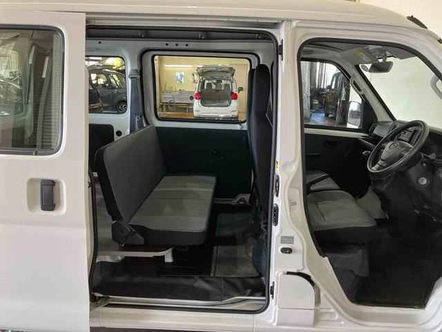 ハイゼットカーゴスペシャル(車内 消臭・抗菌 処理済) 4WD 5速マニュアル 両側スライドドア(新潟県)の中古車