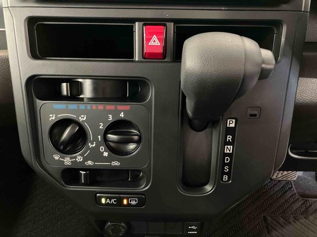 トールX(車内 消臭・抗菌 処理済) 衝突被害軽減システム 4WD 片側パワースライドドア ディスプレイオーディオ バックカメラ キーフリーシステム(新潟県)の中古車