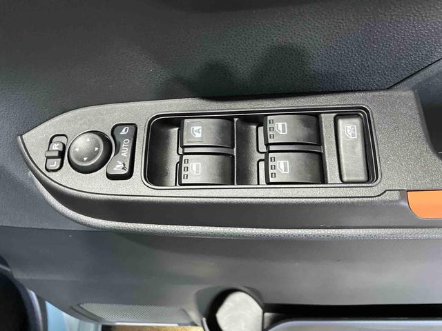 タントファンクロス（車内　消臭・抗菌　処理済）　衝突被害軽減システム　４ＷＤ　バックカメラ　アルミホイール　キーフリーシステム（新潟県）の中古車