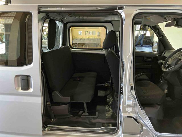 ハイゼットカーゴデッキバンL(車内 消臭・抗菌 処理済) 衝突被害軽減システム 4WD 5速マニュアル 両側スライドドア(新潟県)の中古車