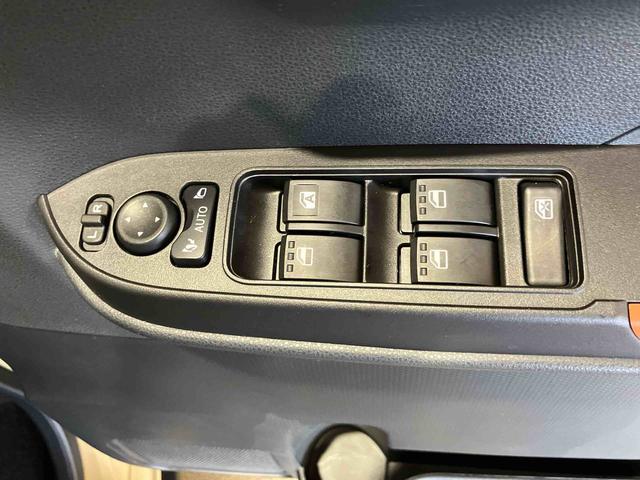 タントファンクロス（車内　消臭・抗菌　処理済）　衝突被害軽減システム　４ＷＤ　両側パワースライドドア　バックカメラ　アルミホイール　キーフリーシステム（新潟県）の中古車
