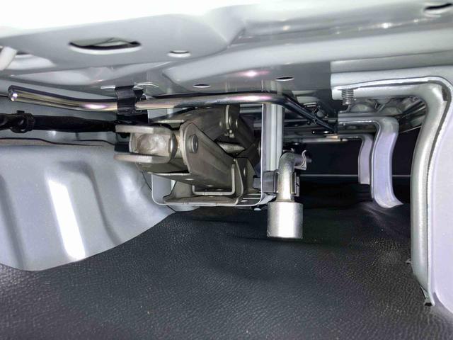 ハイゼットカーゴDX SAIII(車内 消臭・抗菌 処理済) 衝突被害軽減システム 4WD 5速マニュアル 両側スライドドア キーレスエントリー(新潟県)の中古車