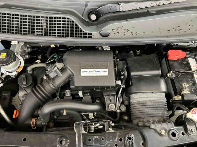 Ｎ−ＢＯＸＧ・Ｌターボホンダセンシング（車内　消臭・抗菌　処理済）　衝突被害軽減システム　４ＷＤ　両側パワースライドドア　アダプティブクルーズコントロール　ナビ　バックカメラ　スマートキー（新潟県）の中古車