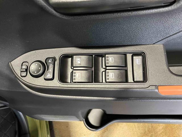 タントファンクロス（車内　消臭・抗菌　処理済）　衝突被害軽減システム　４ＷＤ　両側パワースライドドア　両側パワースライドドア　バックカメラ　アルミホイール　キーフリーシステム（新潟県）の中古車