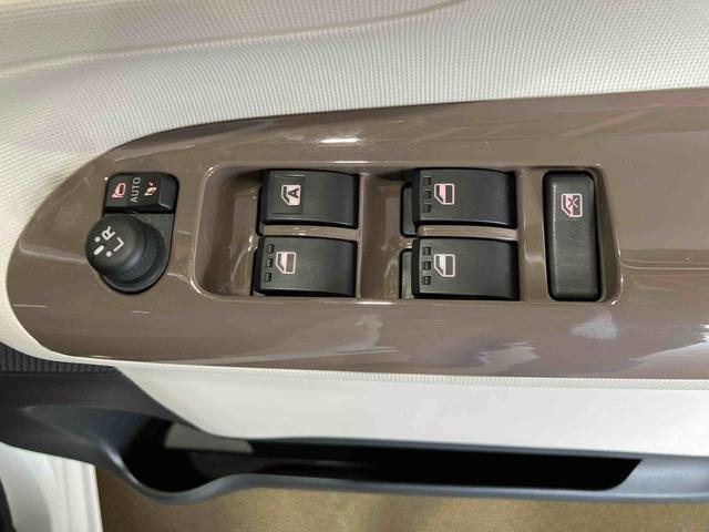 ムーヴキャンバスＧメイクアップＶＳ　ＳＡIII（車内　消臭・抗菌　処理済）　衝突被害軽減システム　４ＷＤ　両側パワースライドドア　ナビ　パノラマモニター　キーフリーシステム（新潟県）の中古車