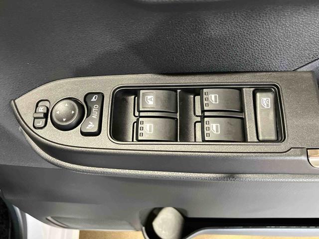 タントカスタムＲＳ（車内　消臭・抗菌　処理済）　衝突被害軽減システム　４ＷＤ　両側パワースライドドア　バックカメラ　アルミホイール　キーフリーシステム（新潟県）の中古車