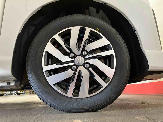 トールカスタムＧ（車内　消臭・抗菌　処理済）　衝突被害軽減システム　４ＷＤ　両側パワースライドドア　ナビ　バックカメラ　アルミホイール　キーフリーシステム（新潟県）の中古車