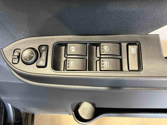 タントＸ（車内　消臭・抗菌　処理済）　衝突被害軽減システム　４ＷＤ　両側パワースライドドア　バックカメラ　キーフリーシステム（新潟県）の中古車