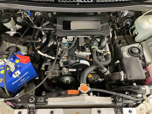 テリオスキッドカスタムＬ（車内　消臭・抗菌　処理済）　４ＷＤ　５速マニュアル　ナビ　キーレスエントリー（新潟県）の中古車