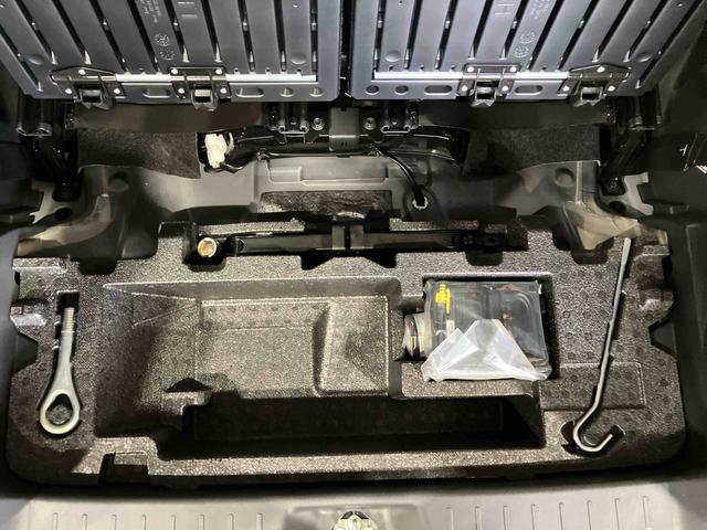 ムーヴキャンバスＸリミテッドメイクアップ　ＳＡIII（車内　消臭・抗菌　処理済）　衝突被害軽減システム　４ＷＤ　両側パワースライドドア　ナビ　バックカメラ　キーフリーシステム（新潟県）の中古車