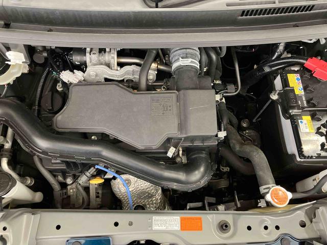トールカスタムＧ（車内　消臭・抗菌　処理済）　衝突被害軽減システム　４ＷＤ　両側パワースライドドア　ナビ　パノラマモニター　アルミホイール　キーフリーシステム（新潟県）の中古車