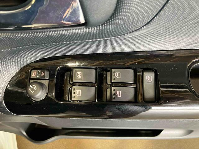 ムーヴキャンバスＧブラックアクセントＶＳ　ＳＡIII（車内　消臭・抗菌　処理済）　衝突被害軽減システム　両側パワースライドドア　ナビ　パノラマモニター　キーフリーシステム（新潟県）の中古車