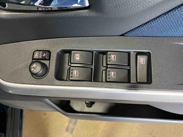 トールカスタムG(車内 消臭・抗菌 処理済) 衝突被害軽減システム 4WD 両側パワースライドドア アダプティブクルーズコントロール ナビ パノラマモニター アルミホイール キーフリーシステム(新潟県)の中古車