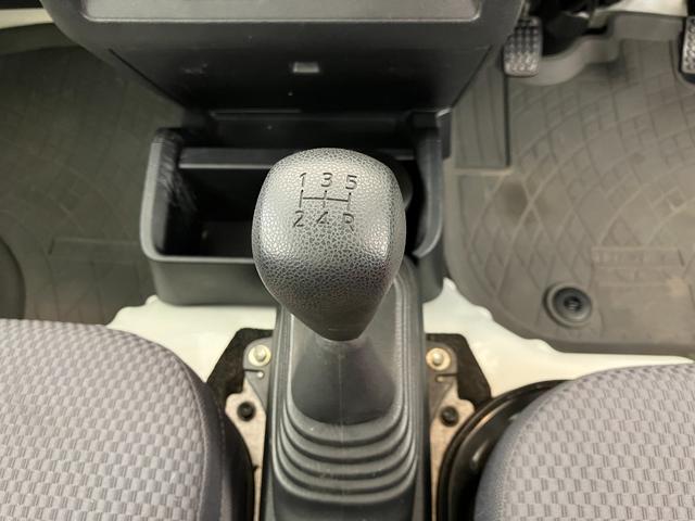 ハイゼットトラックエクストラＳＡIIIｔワンオーナー　ＭＴ　４ＷＤ　ＣＤチューナー　作業灯　スマアシＩＩＩｔ　ラバーマット　キーレスエントリーハロゲンヘッドライト　取扱説明書　メンテナンスノート（香川県）の中古車