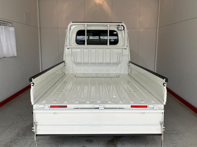 ハイゼットトラックエクストラＳＡIIIｔワンオーナー　ＭＴ　４ＷＤ　ＣＤチューナー　作業灯　スマアシＩＩＩｔ　ラバーマット　キーレスエントリーハロゲンヘッドライト　取扱説明書　メンテナンスノート（香川県）の中古車