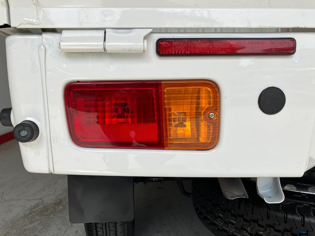 ハイゼットトラックエクストラＳＡIIIｔワンオーナー　ＭＴ　４ＷＤ　ＣＤチューナー　作業灯　スマアシＩＩＩｔ　ラバーマット　キーレスエントリーハロゲンヘッドライト　取扱説明書　メンテナンスノート（香川県）の中古車