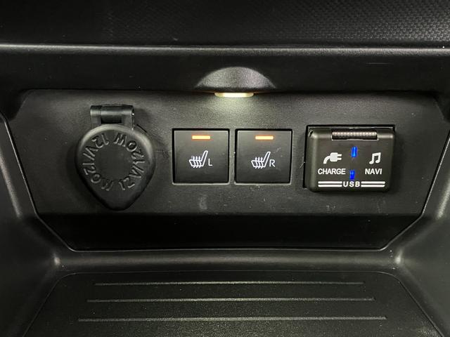 ロッキープレミアムＧ　ＨＥＶワンオーナー　純正ナビ　純正ＥＴＣ　純正ドライブレコーダー　パノラマモニター　運転席・助手席シートヒーター　アダプティブクルーズコントロール　純正１７インチアルミホイール　電動パーキングブレーキ（香川県）の中古車