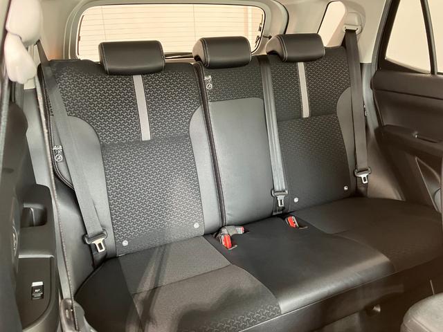ロッキープレミアムＧ　ＨＥＶワンオーナー　純正ナビ　純正ＥＴＣ　純正ドライブレコーダー　パノラマモニター　運転席・助手席シートヒーター　アダプティブクルーズコントロール　純正１７インチアルミホイール　電動パーキングブレーキ（香川県）の中古車