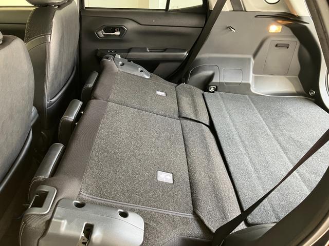 ロッキープレミアムＧ　ＨＥＶワンオーナー　純正ナビ　純正ＥＴＣ　純正ドライブレコーダー　パノラマモニター　運転席・助手席シートヒーター　アダプティブクルーズコントロール　純正１７インチアルミホイール　電動パーキングブレーキ（香川県）の中古車