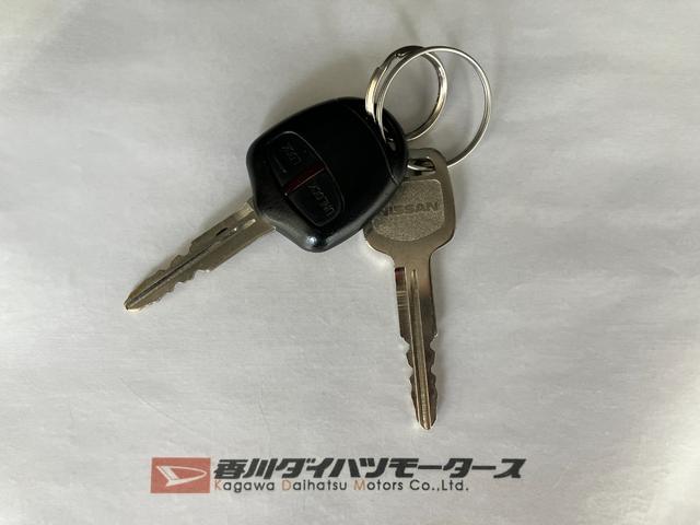 デイズルークスＳ　エマージェンシーブレーキ・レス純正ＣＤチューナー　キーレスエントリー　ベンチシート　社外１５インチアルミホイール　アイドリングストップ　ハロゲンヘッドライト　電動格納ミラー　取扱説明書　メンテナンスノート（香川県）の中古車
