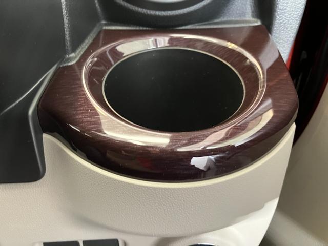 キャストスタイルＧ　ＶＳ　ＳＡIIIワンオーナー　純正ナビ　純正ＥＴＣ　純正ドライブレコーダー　パノラマモニター　運転席・助手席シートヒーター　ベンチシート　ＬＥＤヘッドランプ　純正１５インチアルミホイール　スマートキー　取扱説明書（香川県）の中古車