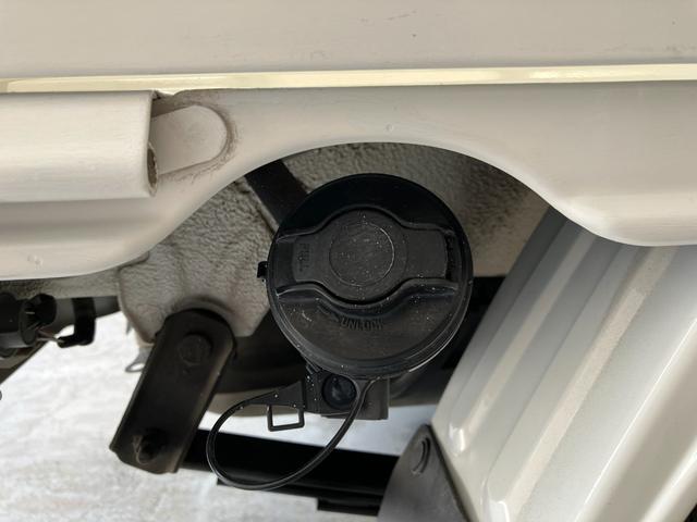 ハイゼットトラックスタンダード　農用スペシャルワンオーナー　４ＷＤ　ＭＴ　作業灯　ＡＭ／ＦＭラジオ　ラバーマット　バイザー　取扱説明書　メンテナンスノート（香川県）の中古車