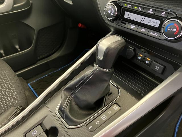ロッキープレミアムＧ　ＨＥＶワンオーナー　パノラマモニター対応カメラ　アダプティブクルーズコントロール　電動パーキングブレーキ　運転席・助手席シートヒーター　ＬＥＤヘッドランプ　純正１７インチアルミホイール　スマートキー（香川県）の中古車