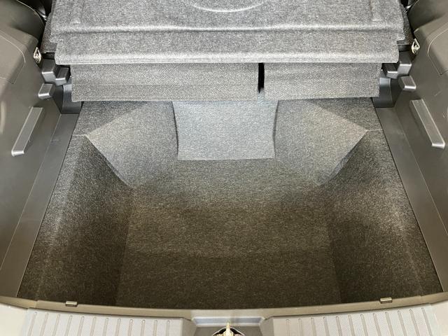 ロッキープレミアムワンオーナー　ターボ　純正ナビ　純正ドライブレコーダー　バックモニター　アダプティブクルーズコントロール　運転席・助手席シートヒーター　ＬＥＤヘッドランプ　スマートキー　純正１７インチアルミホイール（香川県）の中古車
