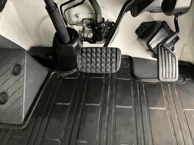 ハイゼットトラックＥＸＴワンオーナー　４ＷＤ　ハロゲンヘッドライト　キーレスエントリー　ラバーマット　バイザー　取扱説明書　メンテナンスノート（香川県）の中古車