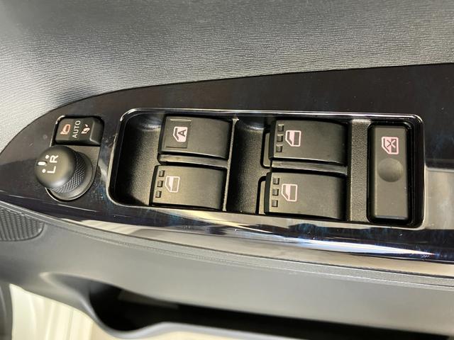タントカスタムＲＳ　トップエディションＶＳ　ＳＡIIIワンオーナー　ターボ　純正ナビ　純正ドライブレコーダー　パノラマモニター　両側パワースライドドア　運転席シートヒーター　純正１５インチアルミホイール　スマアシＩＩＩ　ＬＥＤヘッドランプ　スマートキー（香川県）の中古車