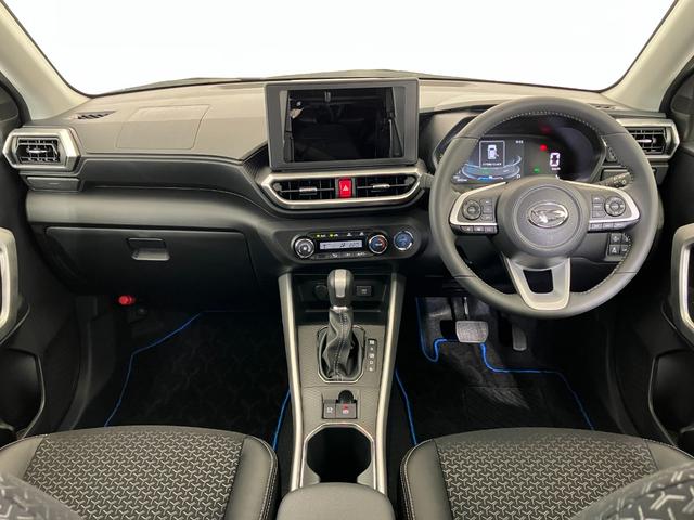 ロッキープレミアムＧ　ＨＥＶワンオーナー　パノラマモニター対応カメラ　アダプティブクルーズコントロール　運転席・助手席シートヒーター　電動パーキングブレーキ　オートブレーキホールド　純正１７インチアルミホイール　スマートキー（香川県）の中古車