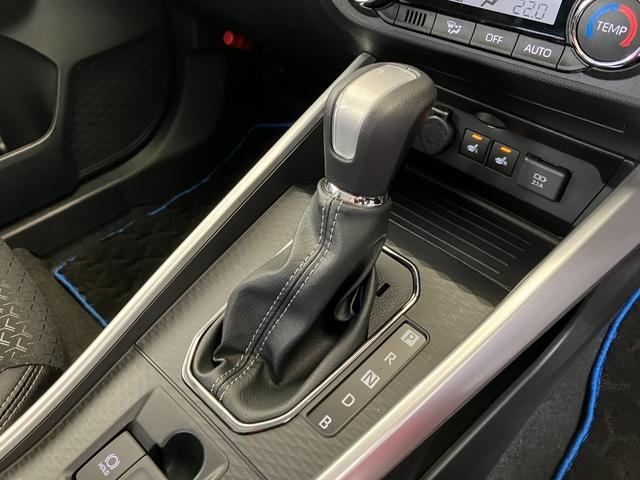 ロッキープレミアムＧ　ＨＥＶワンオーナー　パノラマモニター対応カメラ　アダプティブクルーズコントロール　運転席・助手席シートヒーター　電動パーキングブレーキ　オートブレーキホールド　純正１７インチアルミホイール　スマートキー（香川県）の中古車