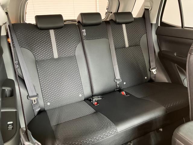ロッキープレミアムＧ　ＨＥＶワンオーナー　パノラマモニター対応カメラ　アダプティブクルーズコントロール　運転席・助手席シートヒーター　電動パーキングブレーキ　オートブレーキホールド　純正１７インチアルミホイール　スマートキー（香川県）の中古車