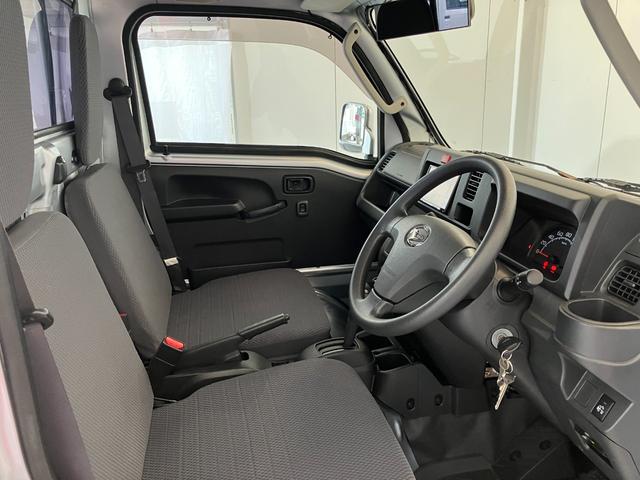 ハイゼットトラックＥＸＴワンオーナー　４ＷＤ　社外ナビ　純正ＥＴＣ　社外ドライブレコーダー　社外バックモニター　作業灯　ＬＥＤヘッドバルブ　キーレスエントリー　取扱説明書　メンテナンスノート（香川県）の中古車