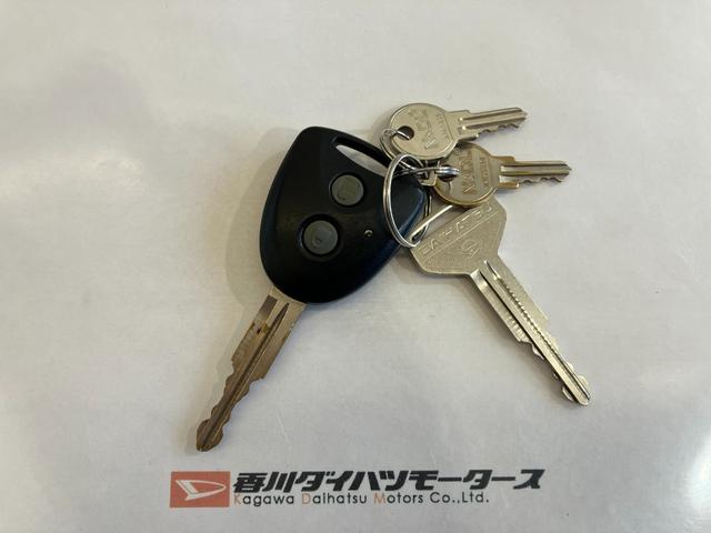 ハイゼットトラックＥＸＴワンオーナー　４ＷＤ　社外ナビ　純正ＥＴＣ　社外ドライブレコーダー　社外バックモニター　作業灯　ＬＥＤヘッドバルブ　キーレスエントリー　取扱説明書　メンテナンスノート（香川県）の中古車