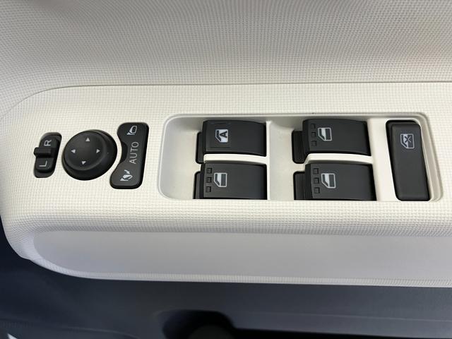 ムーヴキャンバスストライプスＧターボワンオーナー　ターボ　純正ナビ　純正ドライブレコーダー　バックモニター　運転席・助手席シートヒーター　両側パワースライドドア　アダプティブクルーズコントロール　ホッとカップホルダー　スマートキー（香川県）の中古車