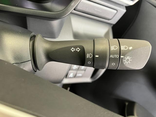 ロッキープレミアムＧ　ＨＥＶワンオーナー　パノラマモニター対応カメラ　アダプティブクルーズコントロール　電動パーキングブレーキ　オートブレーキホールド　運転席・助手席シートヒーター　純正１７インチアルミホイール　スマートキー（香川県）の中古車