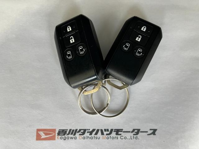 スペーシアカスタムハイブリッドＸＳターボワンオーナー　ターボ　４ＷＤ　純正ナビ　パノラマモニター　アダプティブクルーズコントロール　両側パワースライドドア　運転席・助手席シートヒーター　純正１５インチアルミホイール　スマートキー（香川県）の中古車