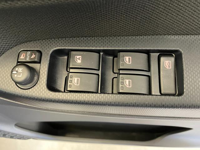 ムーヴＸリミテッドII　ＳＡIIIワンオーナー　純正ナビ　バックモニター　運転席シートヒーター　ＬＥＤヘッドランプ　オートライト　オートマチックハイビーム　純正１４インチアルミホイール　アイドリングストップ　スマアシＩＩＩ（香川県）の中古車