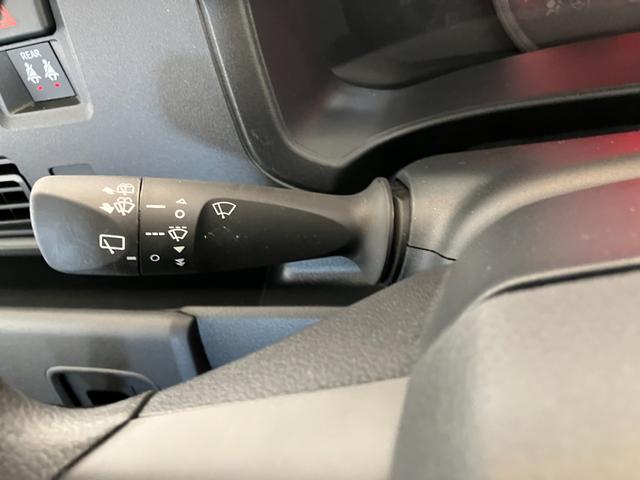 ハイゼットカーゴスペシャルワンオーナー　両側スライドドア　ＡＭ／ＦＭラジオ　ハロゲンヘッドライト　オートライト　オートマチックハイビーム　アイドリングストップ　ゴムマット　バイザー　取扱説明書　メンテナンスノート　スマアシ（香川県）の中古車