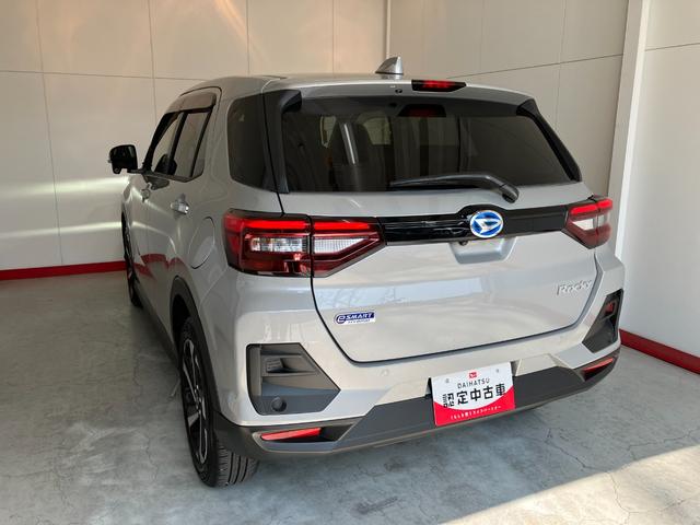 ロッキープレミアムＧ　ＨＥＶワンオーナー　パノラマモニター対応カメラ　アダプティブクルーズコントロール　運転席・助手席シートヒーター　純正１７インチアルミホイール　電動パーキングブレーキ　オートブレーキホールド　スマアシ（香川県）の中古車